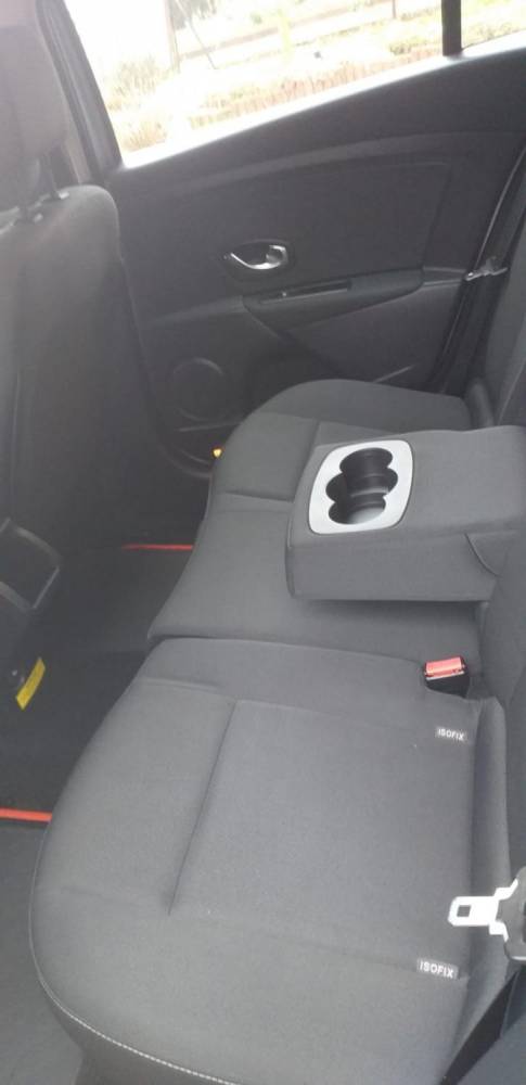 ox_sprzedam-samochod-renault-megane-16-kombi-diesel