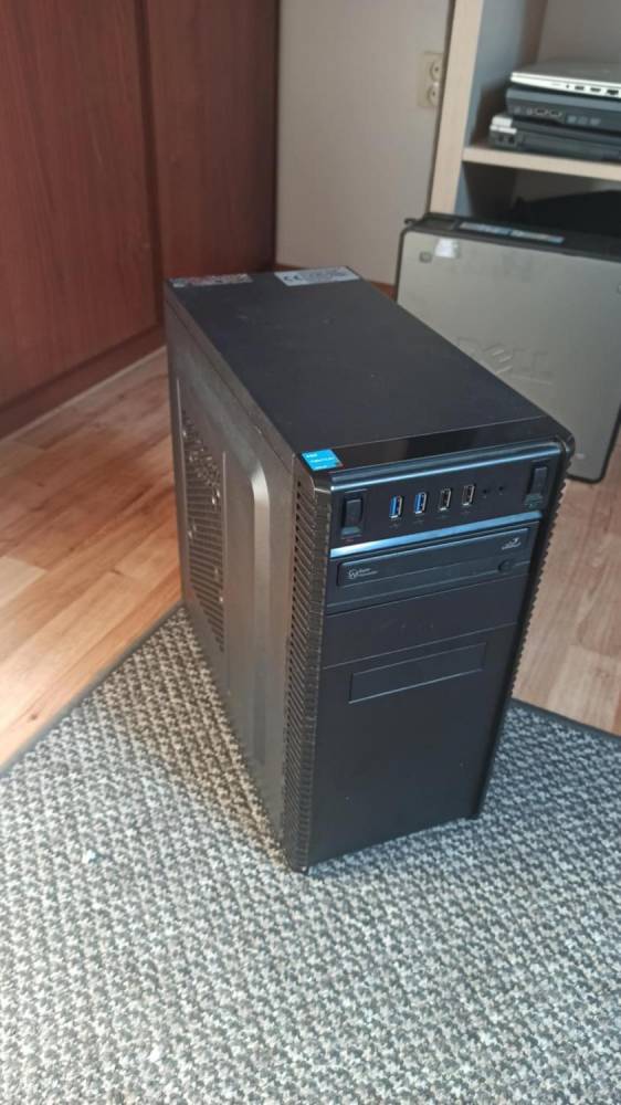 ox_komputer-pentium-gold-7400-lga-1700-12-generacja-windows-11