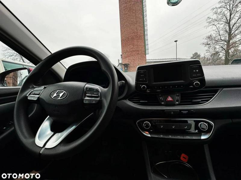 ox_sprzedam-hundai-i30