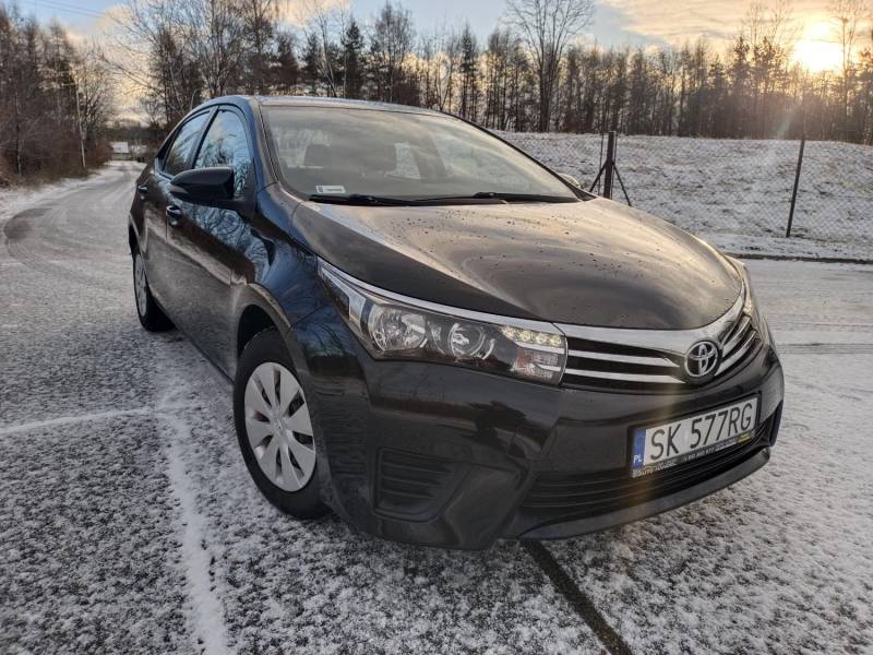 ox_toyota-corolla-e16-16-2014r-72-000km-krajowy-salon-pl
