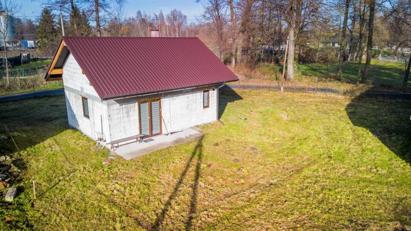 ox_maly-domek-na-duzej-dzialce