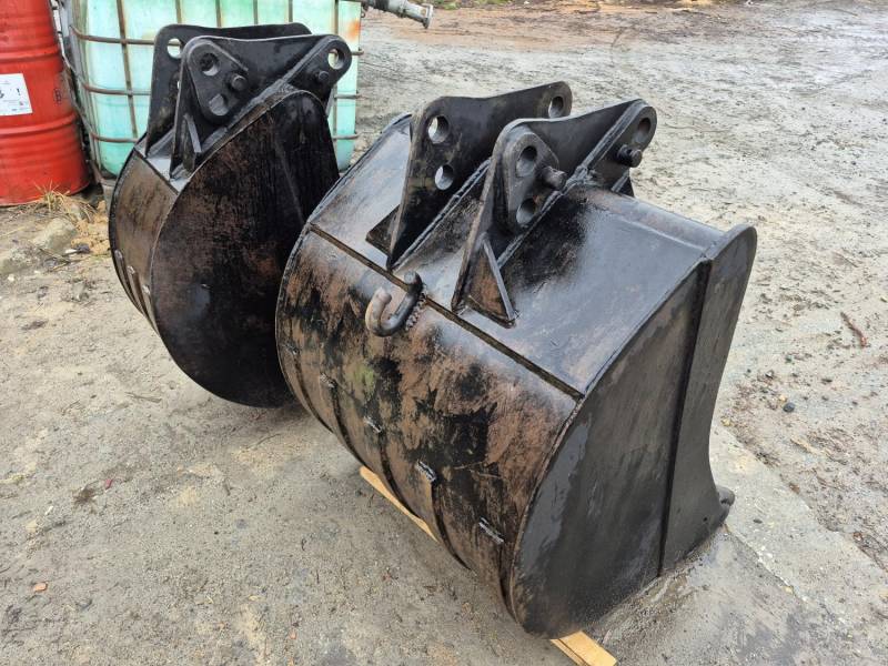 ox_oryginalne-lyzki-70-i-30-cm-z-koparko-ladowarki-komatsu-wb93s
