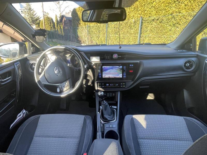 ox_toyota-auris-combi-selection-16-2018-lpg-stag