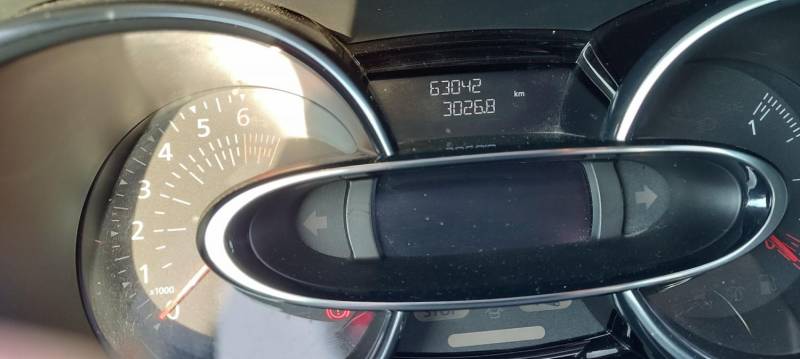 ox_renault-clio-grandtour-tce-90-2017r