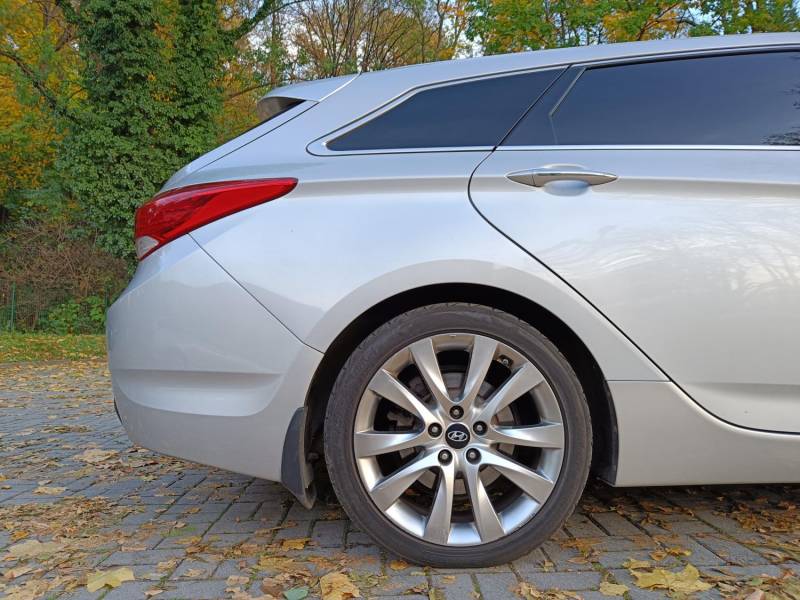 ox_hyundai-i40-wersja-premium-2013-136-km-bogate-wyposazenie