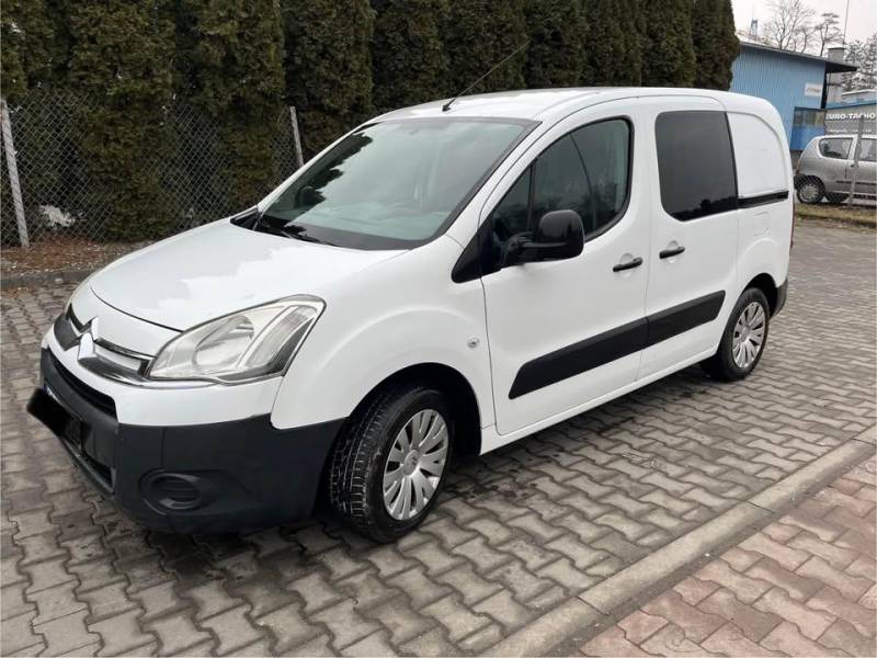 ox_citroen-berlingo-16hdi-2016-przebieg-76tys