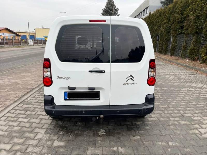 ox_citroen-berlingo-16hdi-2016-przebieg-76tys