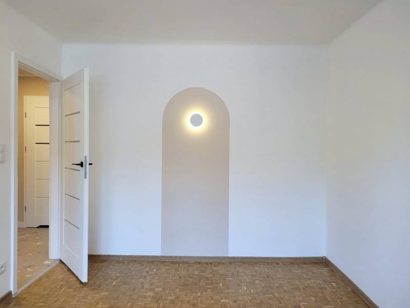 ox_cieszyn-centrum-3-pokoje-1-pietro-balkon-niski-blok