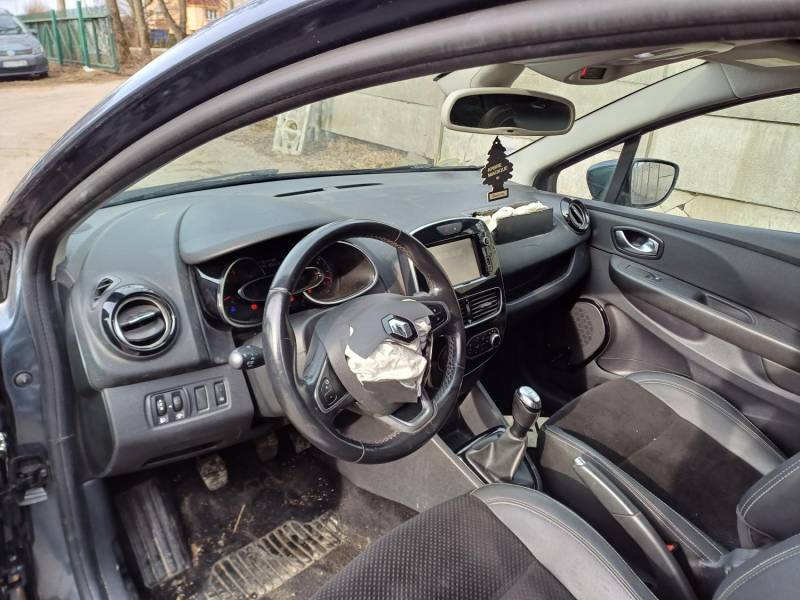 ox_renault-clio-iv
