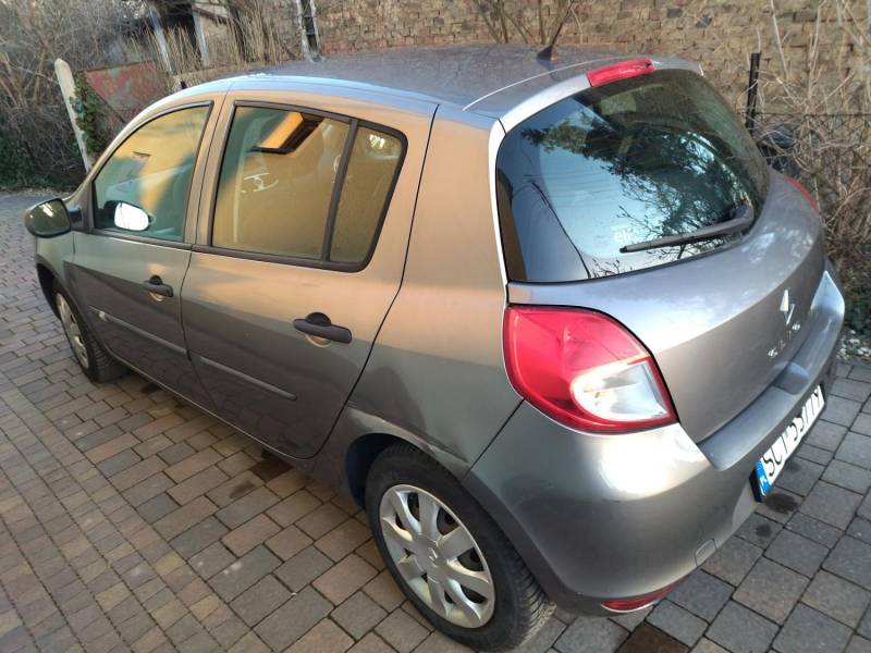 ox_renault-clio-iii-16v-75km-rok-2012-krajowy-przebieg-niecale-74000