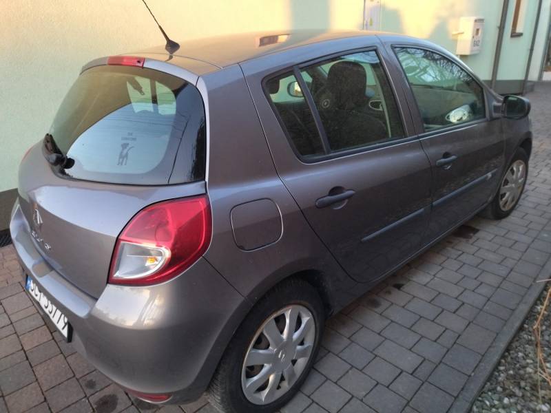 ox_renault-clio-iii-16v-75km-rok-2012-krajowy-przebieg-niecale-74000