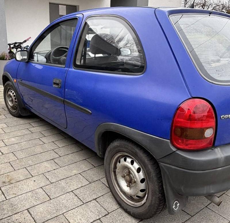 ox_opel-corsa-2000-r-w-pelni-sprawny
