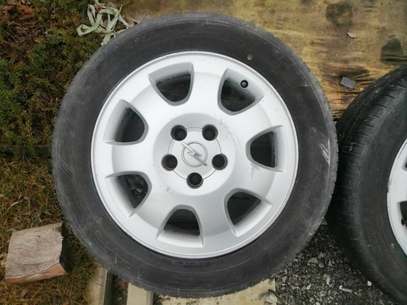 ox_alufelgi-opel-16-z-oponami-letnimi