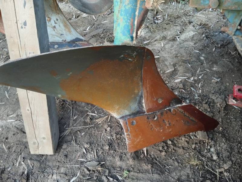 ox_sprzedam-plug-dwu-skibowy-unia-grudziadz