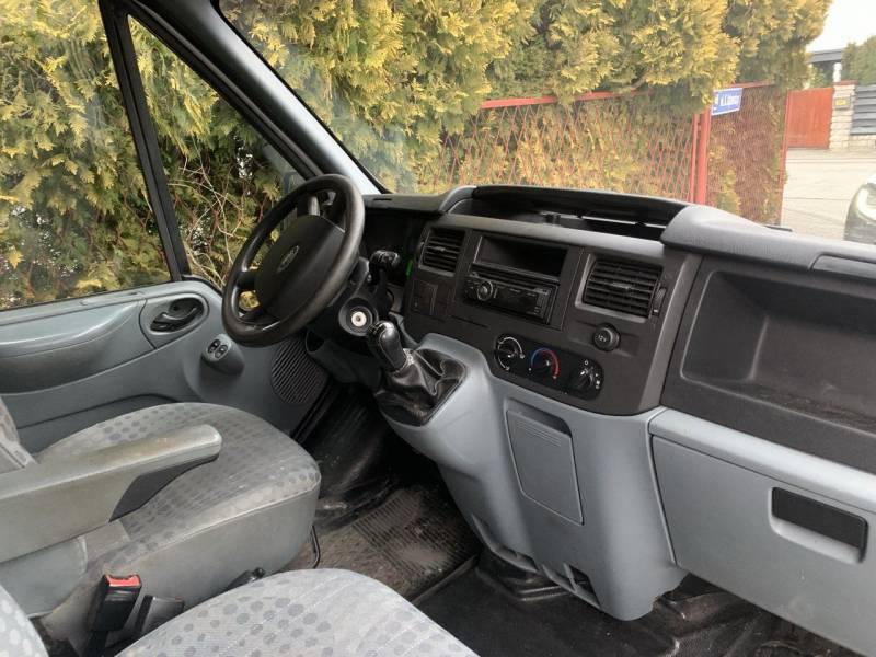 ox_sprzedam-ford-transit-22-diesel-2008r