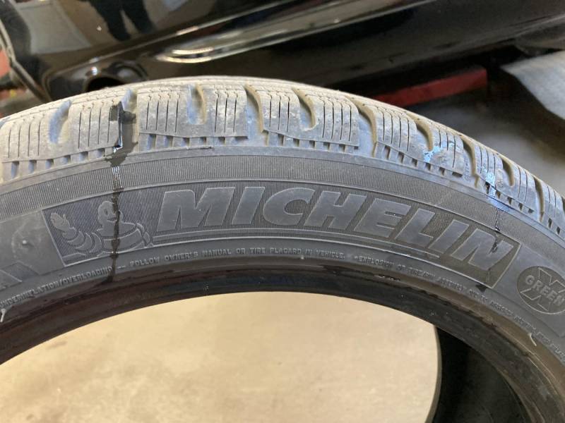 ox_opony-michelin-24545-r18