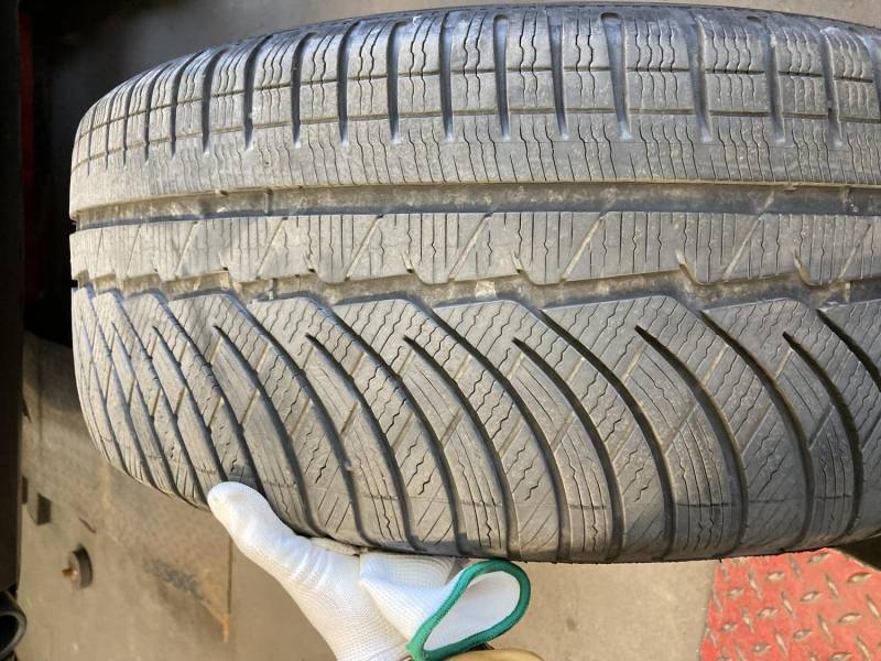 ox_opony-michelin-24545-r18