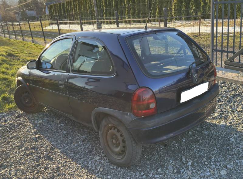 ox_sprzedam-auto-opel-corsa-b-10-benzyna