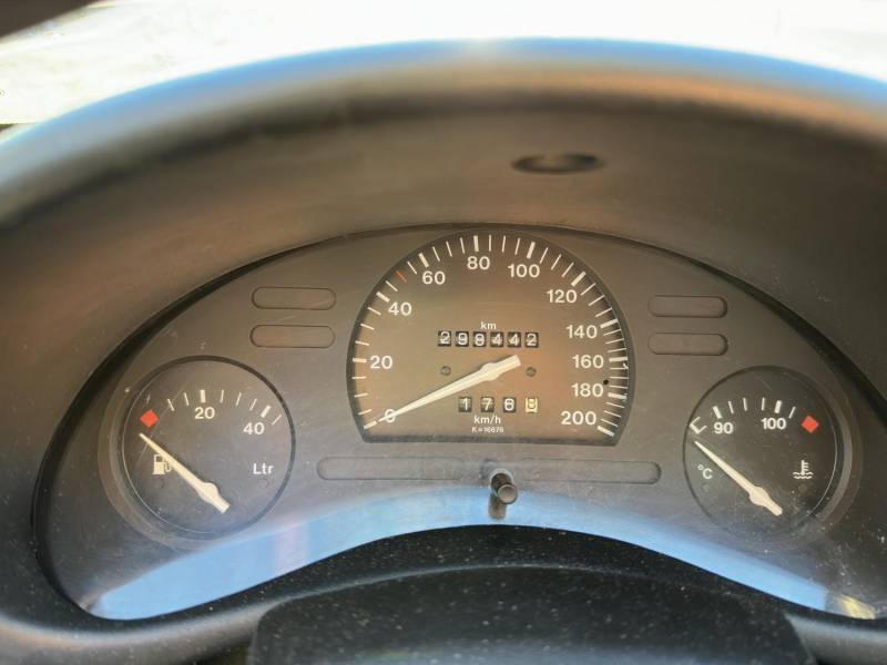 ox_sprzedam-auto-opel-corsa-b-10-benzyna
