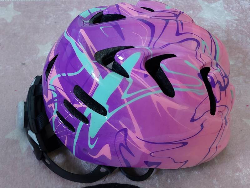 ox_sprzedam-piekny-kask-rowerowy-dla-dziewczynki