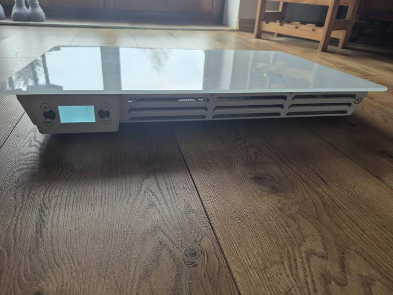 ox_grzejnik-elektryczny-nascienny-1500w-blyss-ne15fb