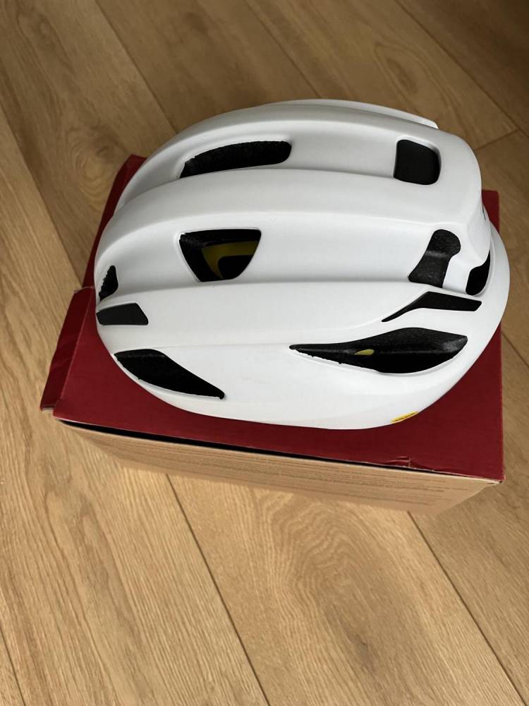 ox_kask-rowerowy-specialized