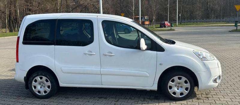 ox_sprzedam-peugot-partner-tepee-2010-rok-1560-cm3-66-kw
