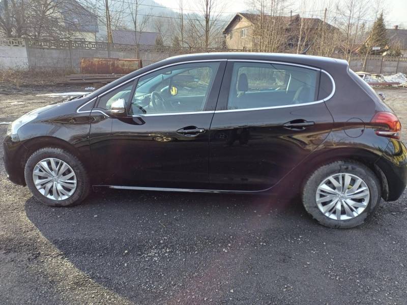ox_peugeot-208