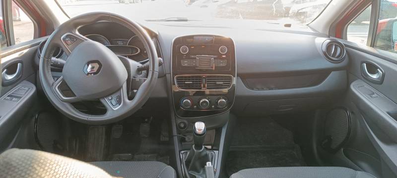 ox_renault-clio-grandtour-tce-90-2017r