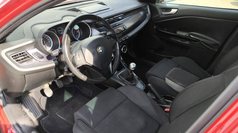 ox_alfa-romeo-giulietta-14t-jet-2011r-190tkm-bezwypadek-stan-bdb