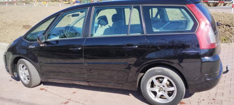 ox_citroen-c4-grand-picasso-7-osobowy