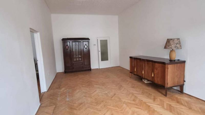 ox_ladne-przestronne-mieszkanie-tupu-m-4-w-centrum-cieszyna-do-wynajecia