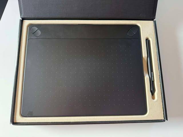ox_tablet-graficzny-wacom-intuos-3d-pt-m-cth690tkn