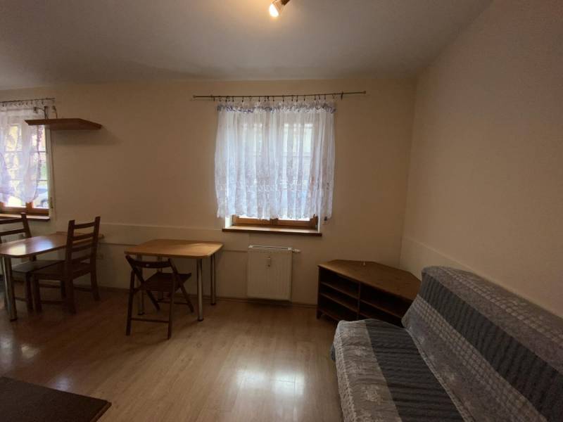 ox_cieszyn-centrum-kawalerka-do-wynajecia-plac-jponiatowskiego-8