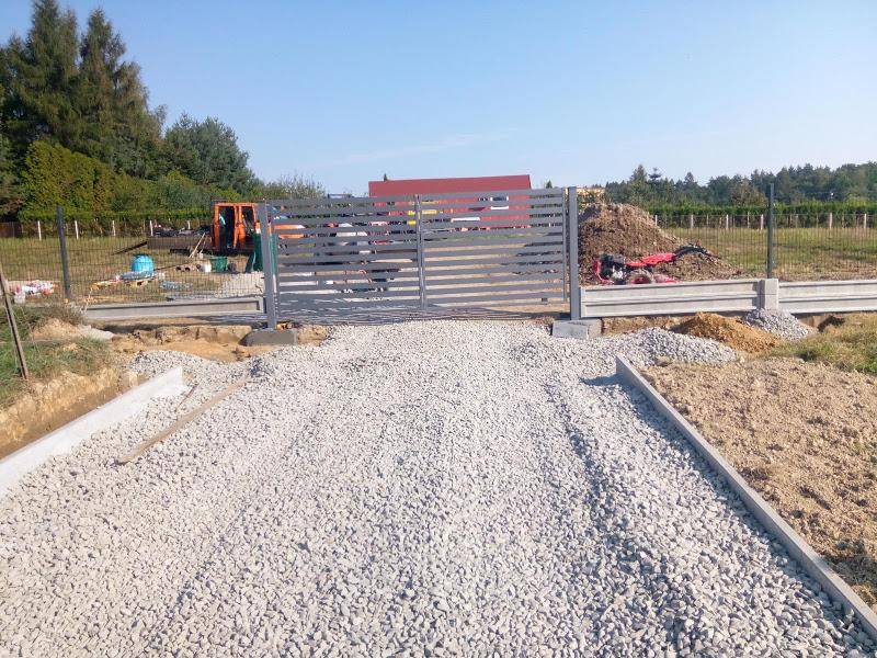ox_uslugi-ogrodnicze-zakladanie-trawnikow