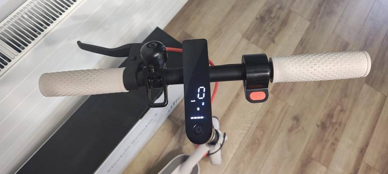 ox_hulajnoga-mi-electric-scooter-3