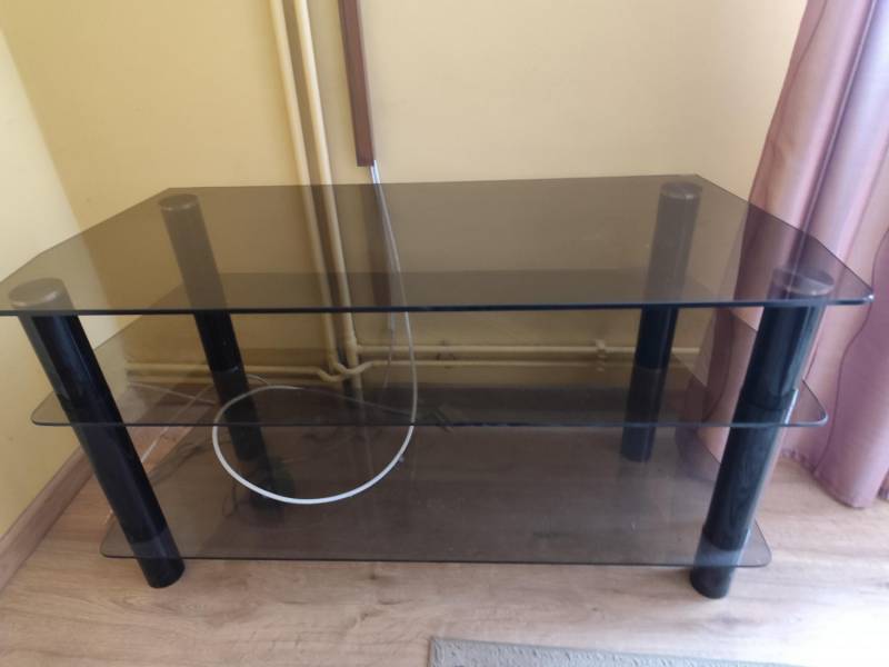 ox_polka-pod-telewizor-tv-szklana-komoda-czarna
