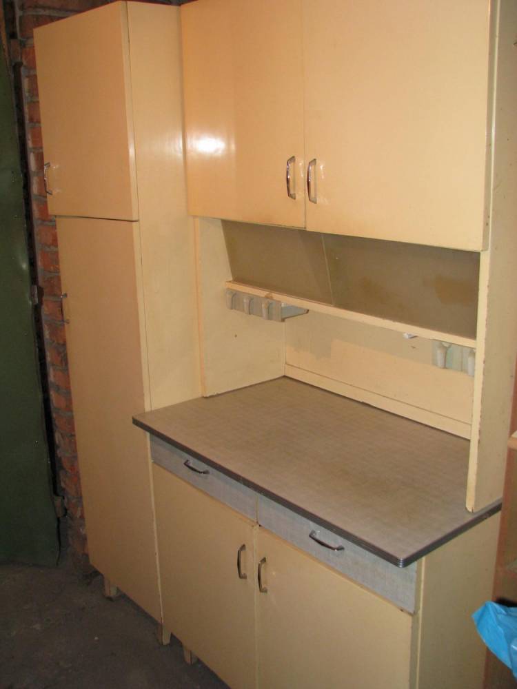 ox_komoda-kredens-kuchenny-z-dostawka-lata-60-70-prl