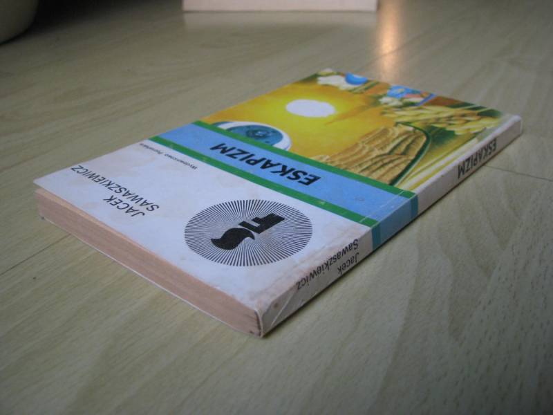 ox_jacek-sawaszkiewicz-sf-eskapizm
