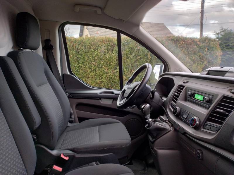 ox_ford-transit-custom-2020-czujniki-parkow-przod-i-tyl-netto-65000-zl