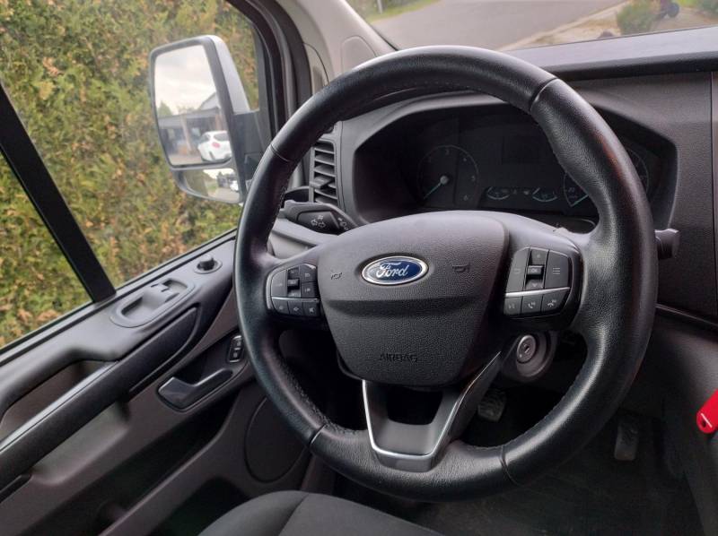 ox_ford-transit-custom-2020-czujniki-parkow-przod-i-tyl-netto-65000-zl