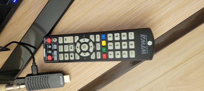 ox_sprzedam-telewizor-lg-37-cali-wraz-z-dwoma-przystawkami
