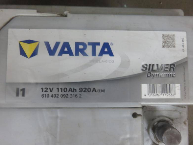 ox_akumulator-varta-silver-dynamic-i1-110ah-920a-en
