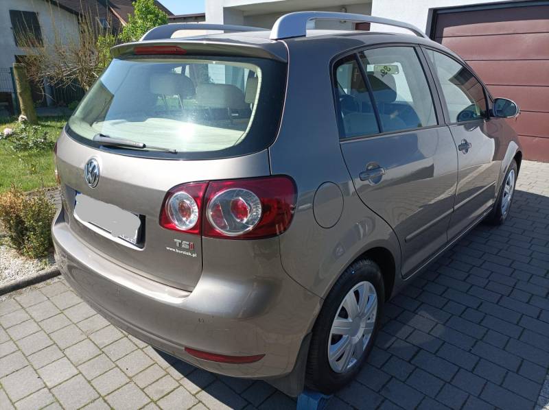 ox_volkswagen-golf-plus-2009-14-tsi-122-km-alcantara-krajowy-bogate
