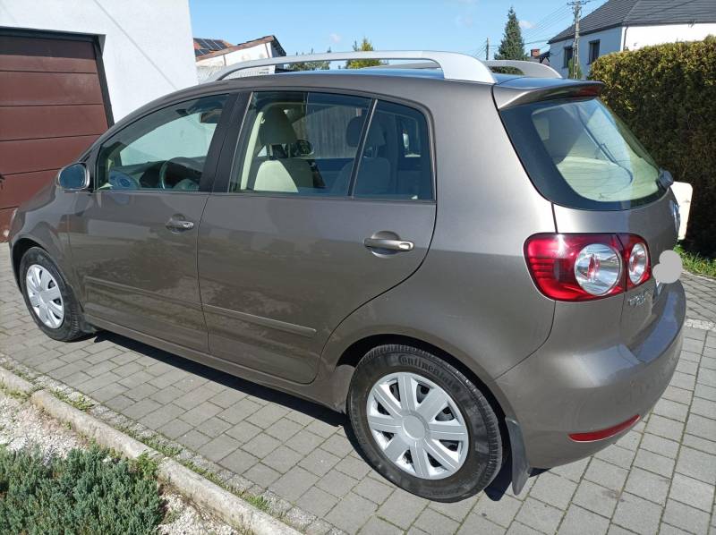 ox_volkswagen-golf-plus-2009-14-tsi-122-km-alcantara-krajowy-bogate