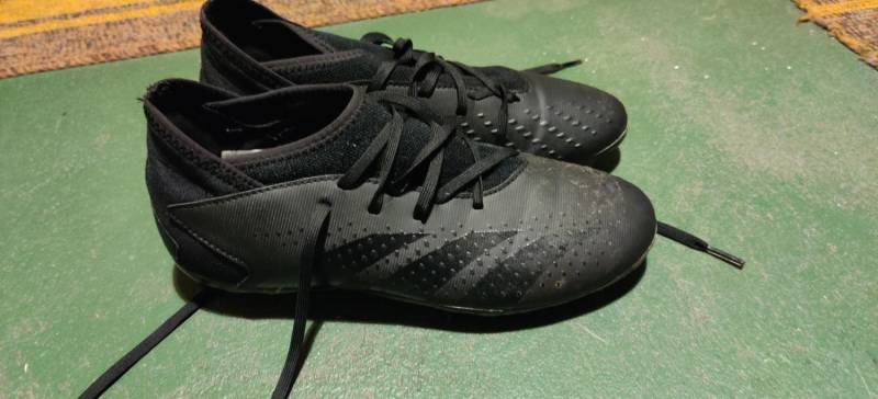 ox_korki-adidas-predator-38