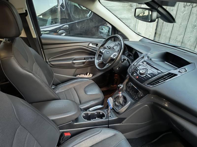 ox_sprzedam-ford-kuga-20-disel-2014r-4x4