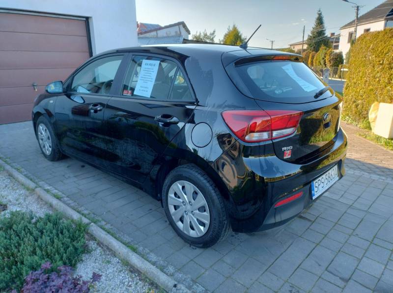 ox_kia-rio-20192020-r-12-benz-krajowa-przebieg-53-tys-km