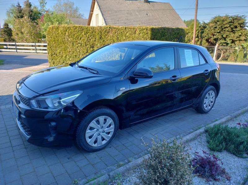 ox_kia-rio-20192020-r-12-benz-krajowa-przebieg-53-tys-km