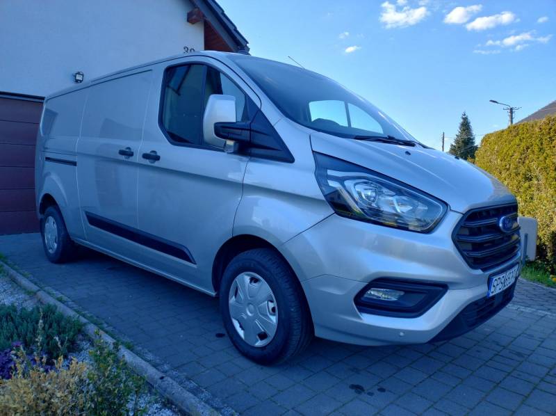 ox_ford-transit-custom-20202021-czujniki-parkowania-przod-i-tyl